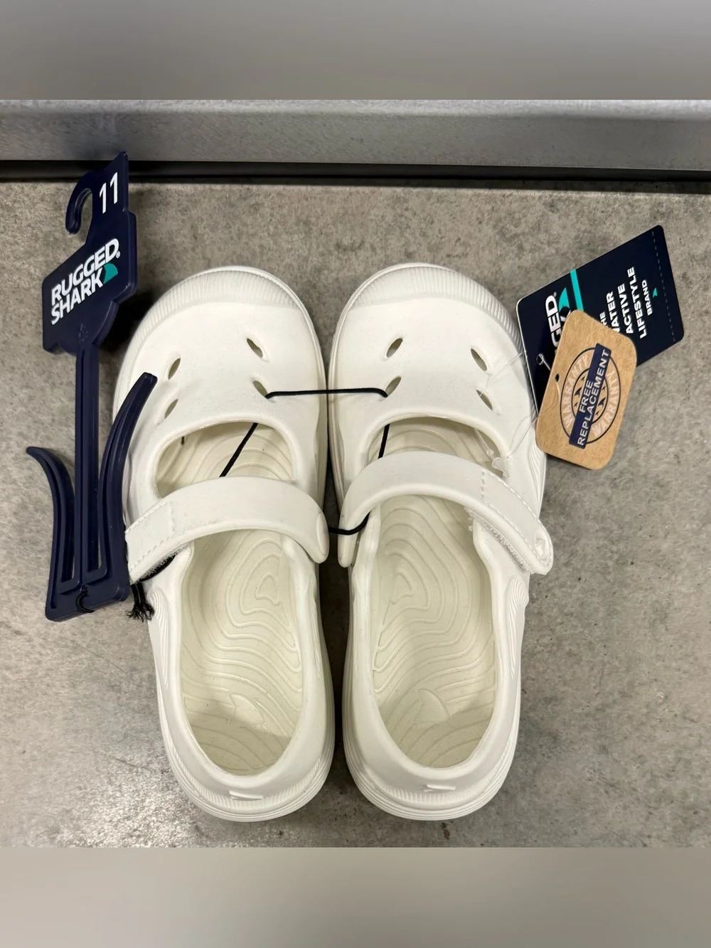Toddler Girls’ Rugged Shark Cream Mary Jane Water Shoes Size 11 EVA NWT